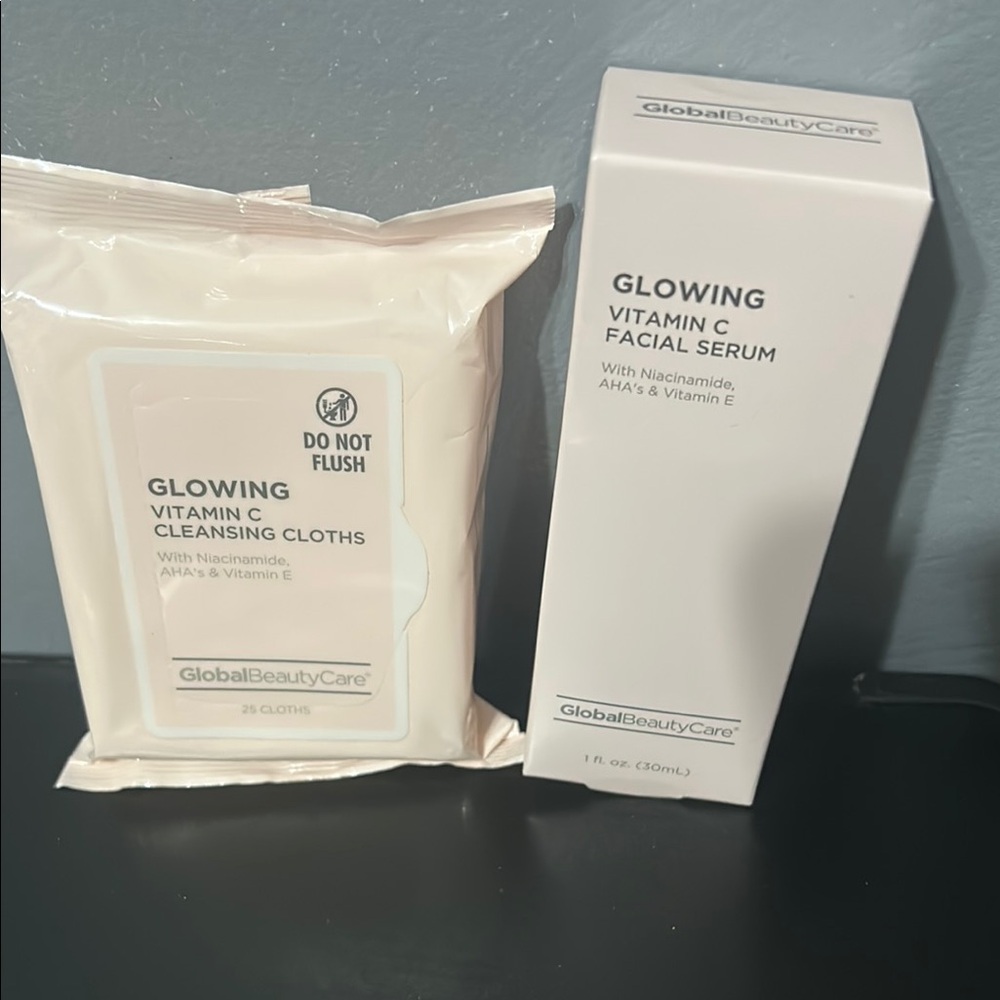 Glowing Vitamin C Facial Serum - White